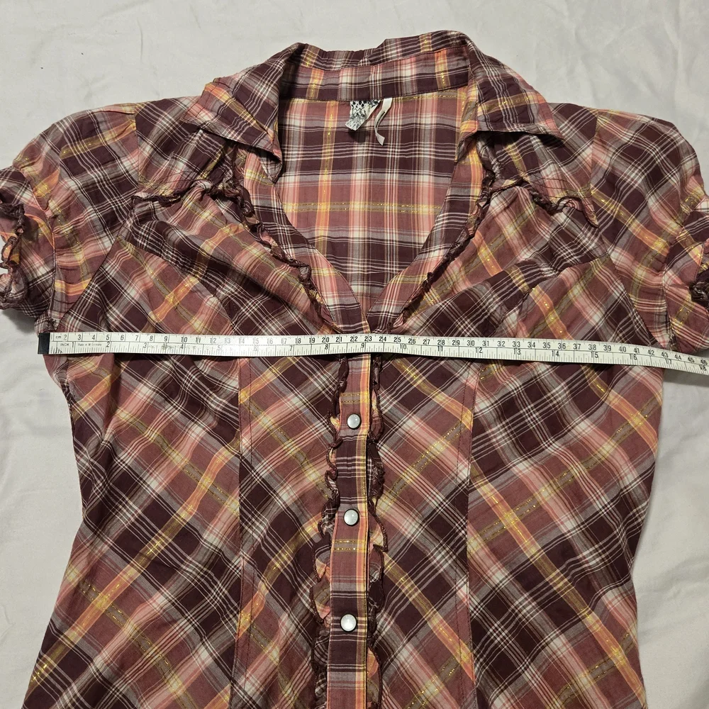 Guess Plaid V-Neck Button-down Shirt With Ruffles size XS. - Picture 10 of 12